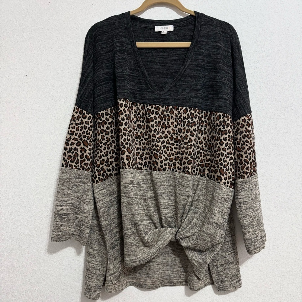 Umgee | three tone leopard oversized tee twist front